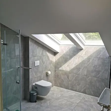 Herrenhaus-henriettenhof *