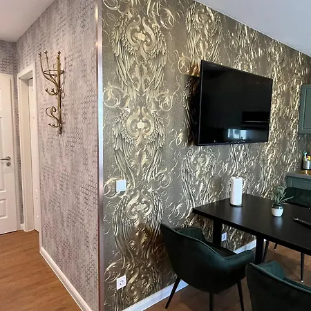 Herrenhaus-henriettenhof *