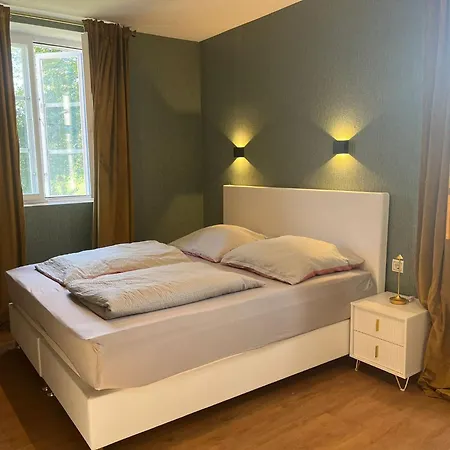 Herrenhaus-henriettenhof *