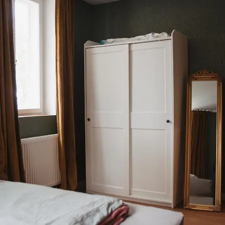 Apartment Herrenhaus-henriettenhof