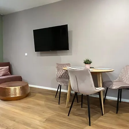 Herrenhaus-henriettenhof Apartamento *