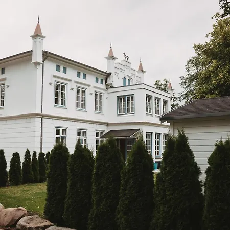 Herrenhaus-henriettenhof Apartamento *